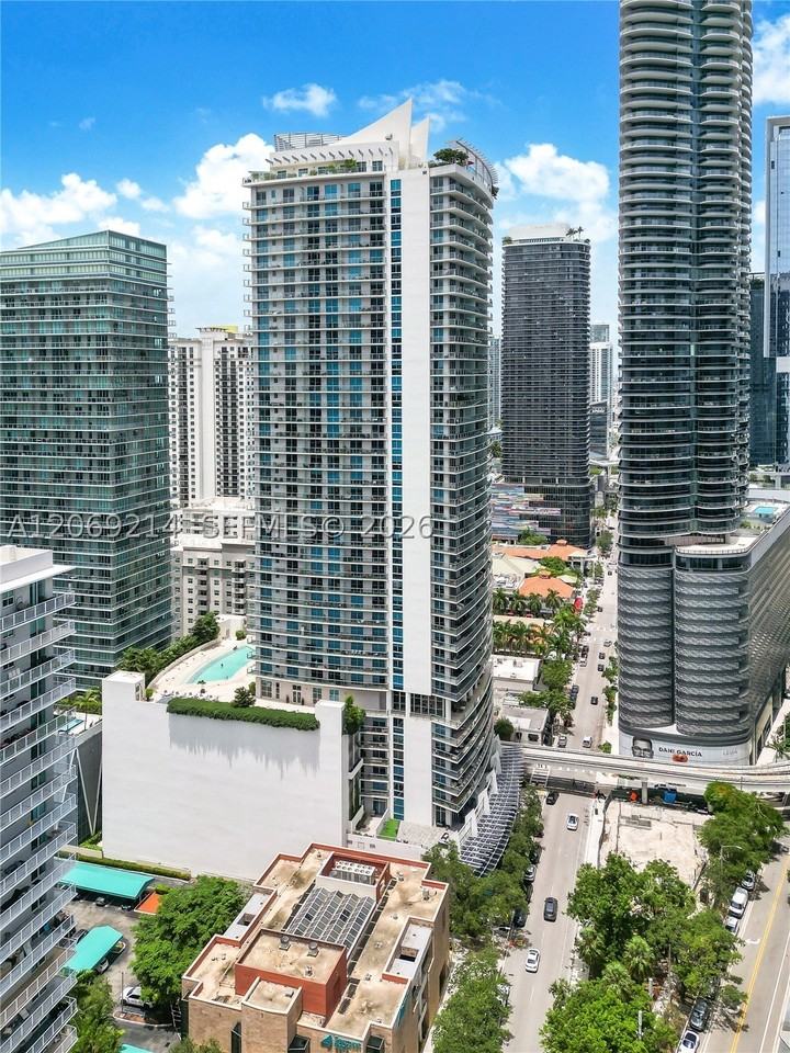 1100 S Miami Ave #1607 - Photo 3 of 36