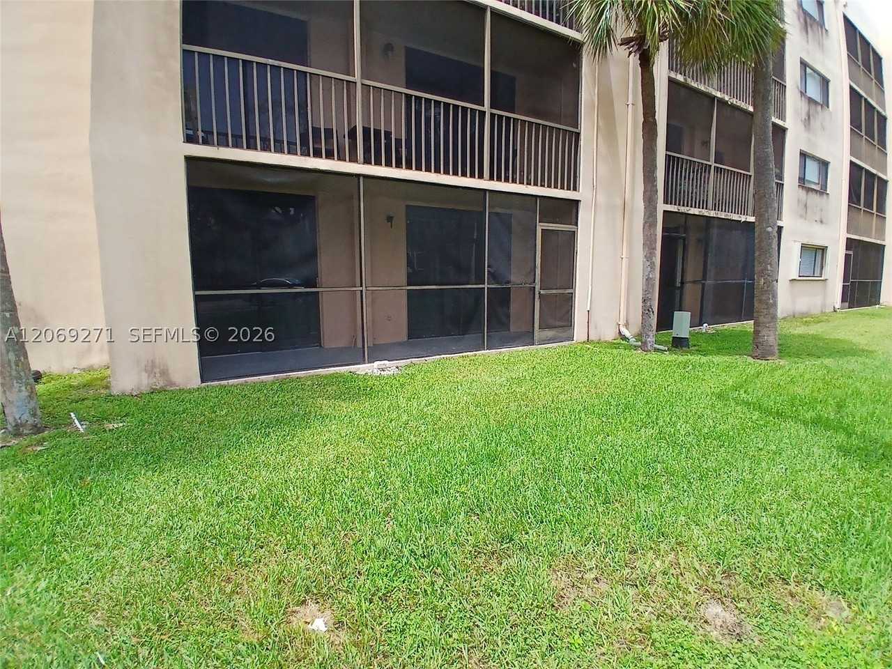 8600 Sw 133rd Pl #124 - Photo 4 of 17