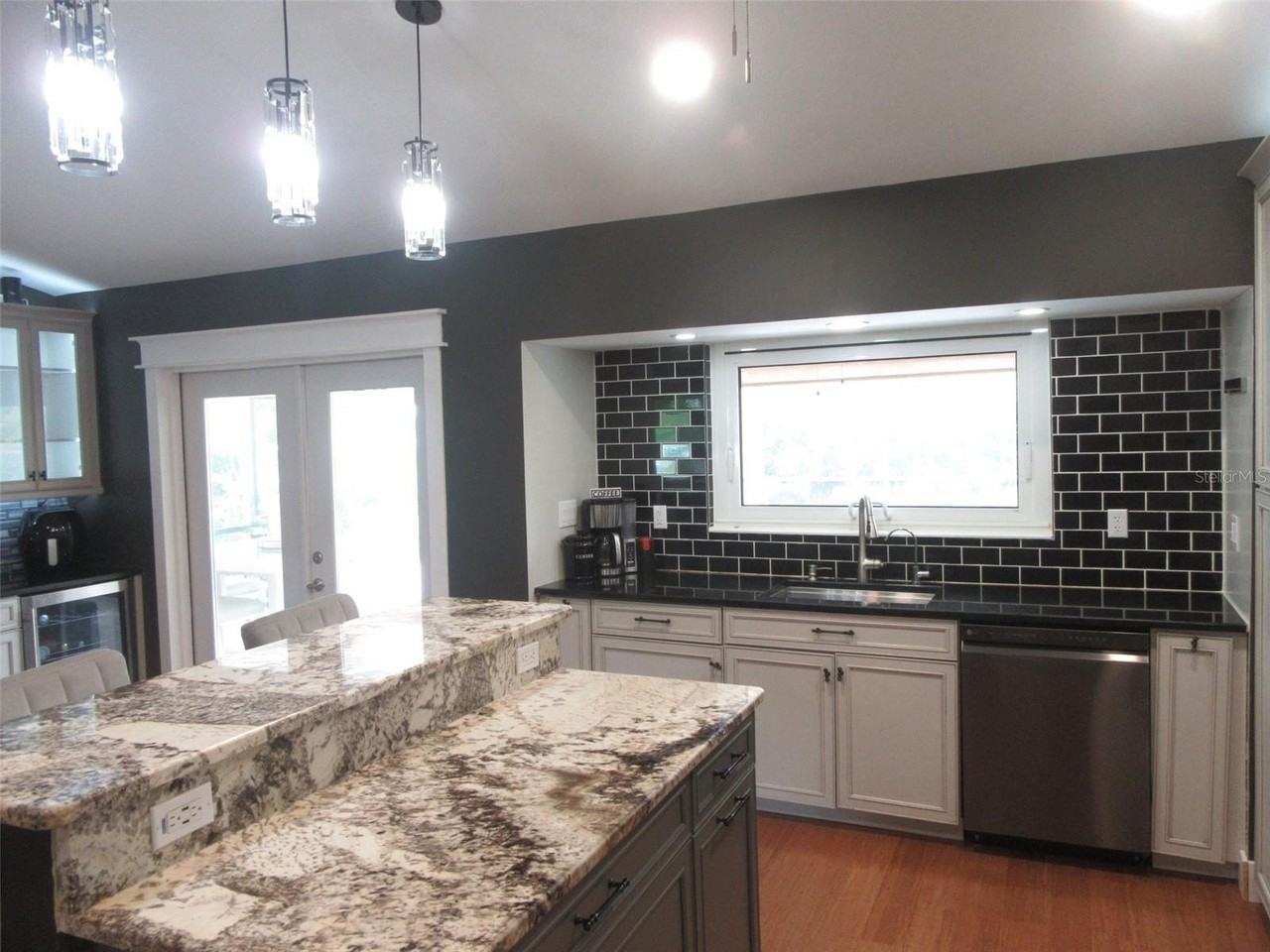 4059 Michel Tree St - Photo 7 of 33