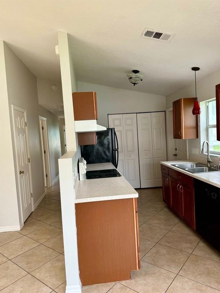 26 Rybar Ln - Photo 4 of 12