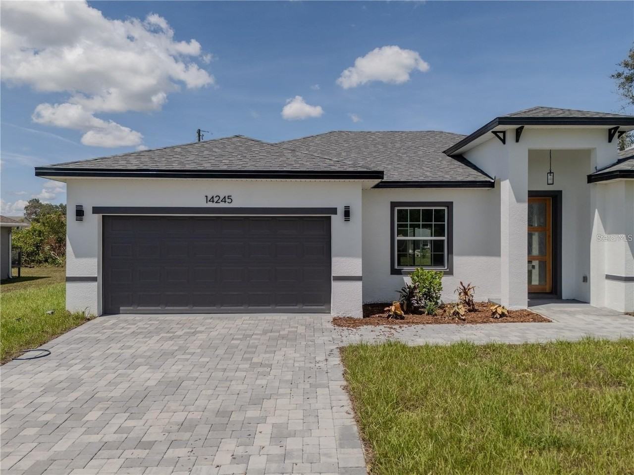 14245 Sw 28th Ct - Photo 2 of 50
