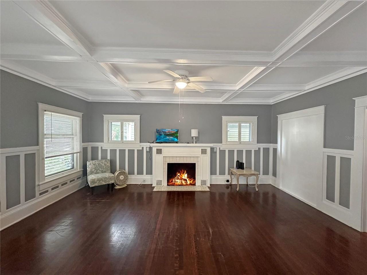 805 S Park Ave - Photo 7 of 26