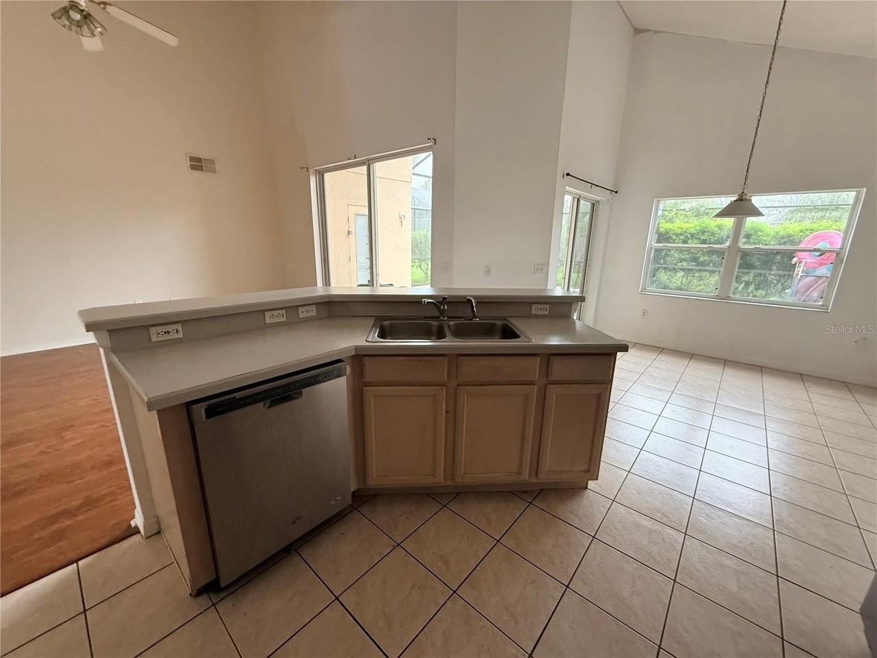 2918 Blooming Alamanda Loop - Photo 5 of 23