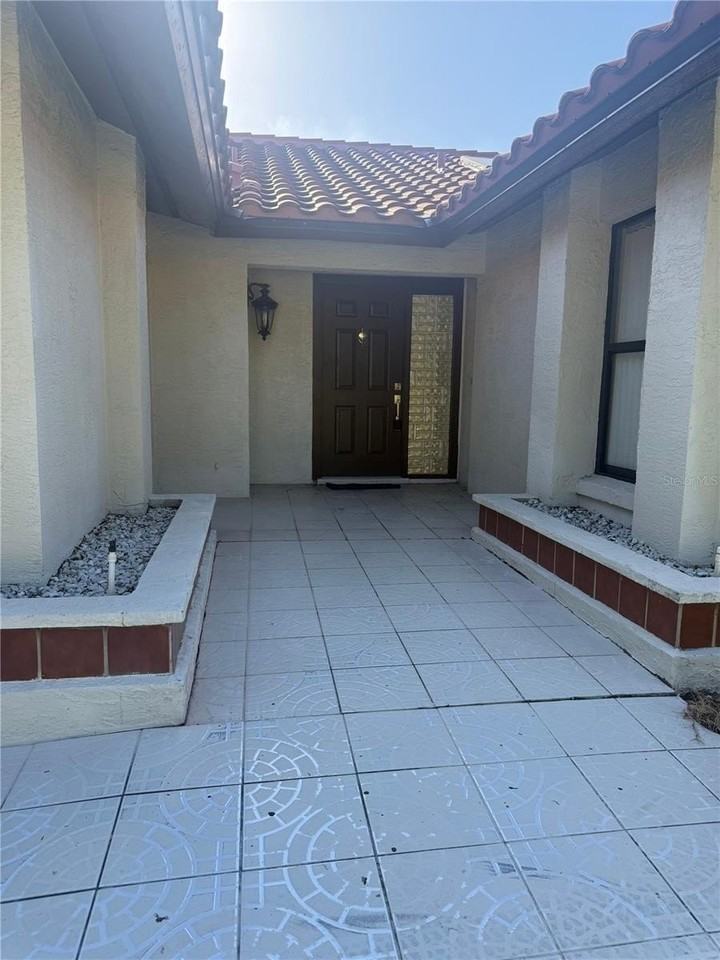 8102 S Ibiza Ct - Photo 3 of 20