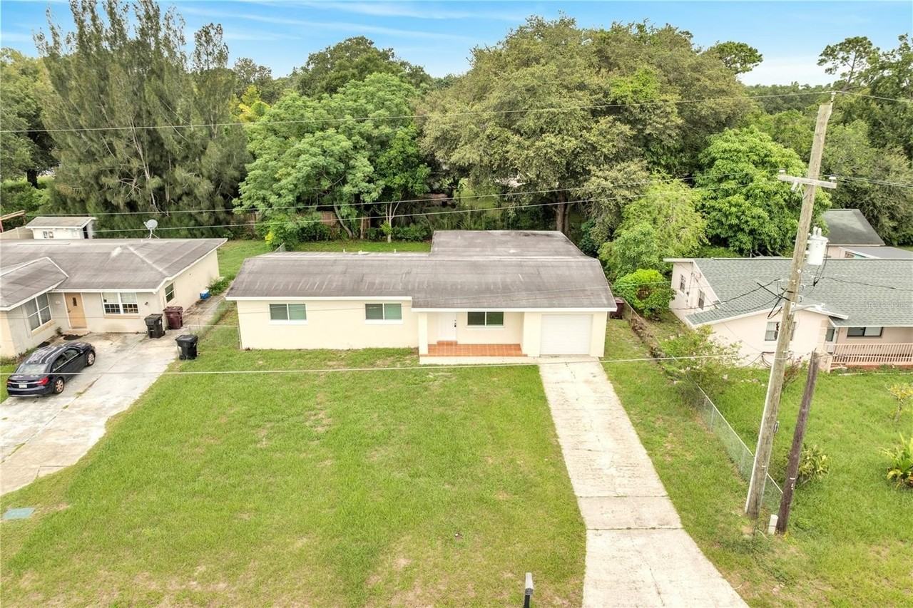 1040 San Luis Dr - Photo 2 of 34