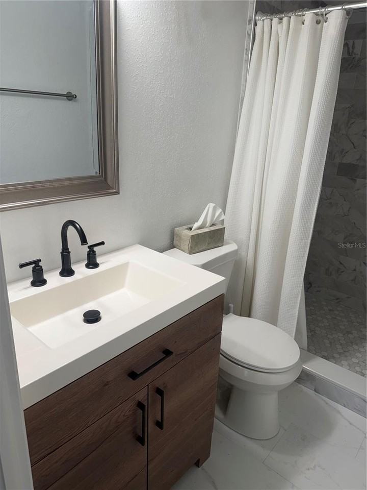 7478 Lake Marsha Dr - Photo 5 of 14