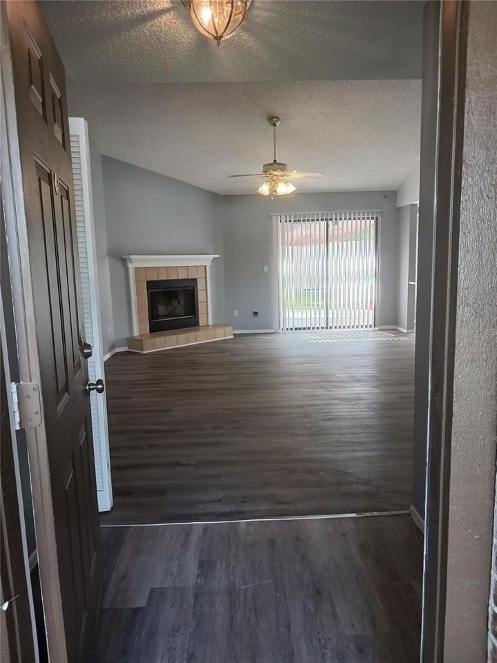 7706 Covedale Dr - Photo 3 of 22