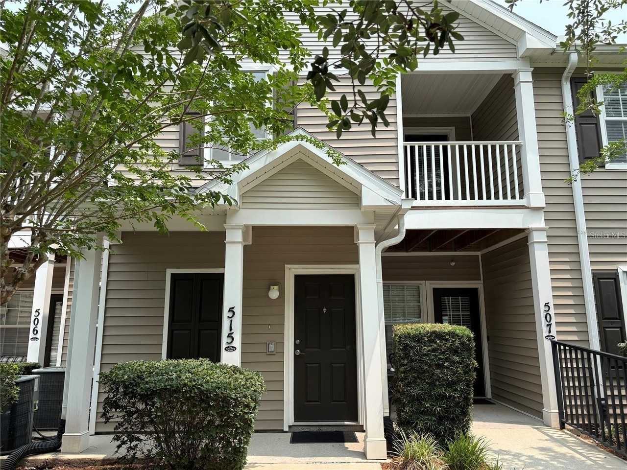 575 Oakleaf Plantation Pkwy #515 - Photo 2 of 30