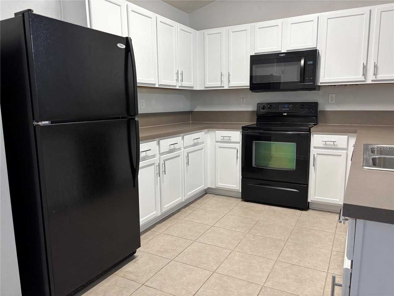 575 Oakleaf Plantation Pkwy #515 - Photo 5 of 30