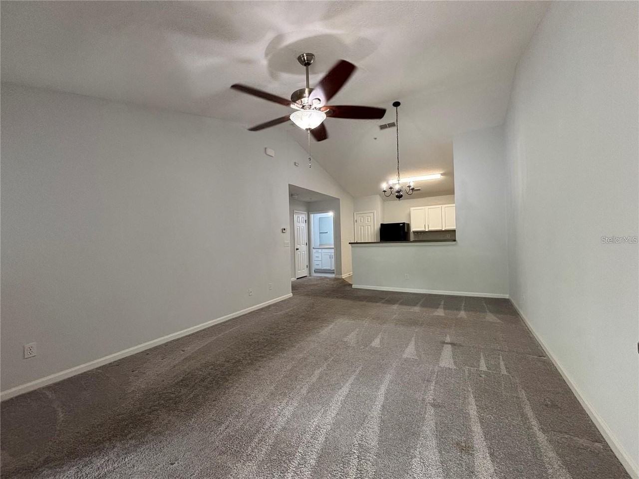 575 Oakleaf Plantation Pkwy #515 - Photo 7 of 30