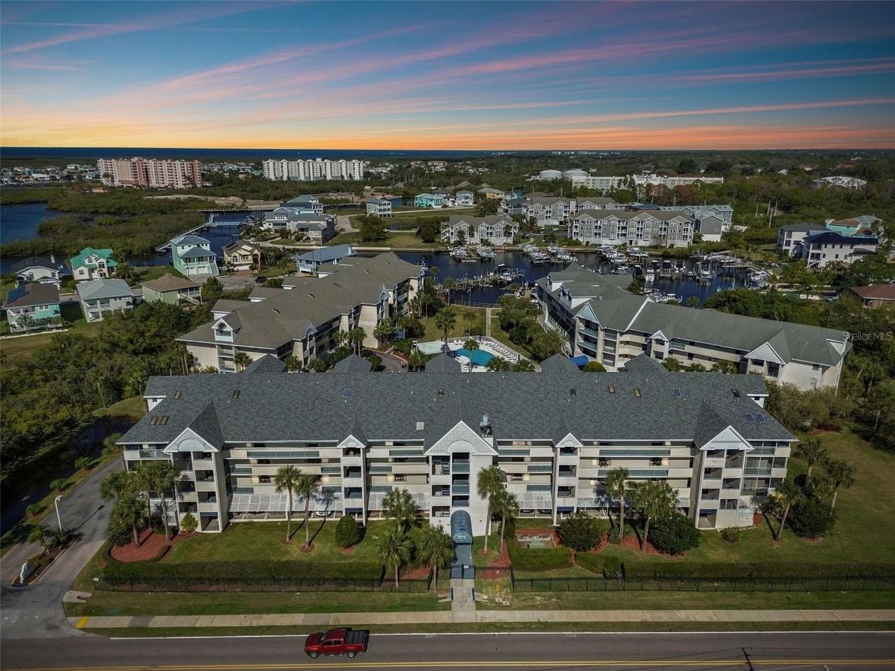 5557 Sea Forest Dr #214