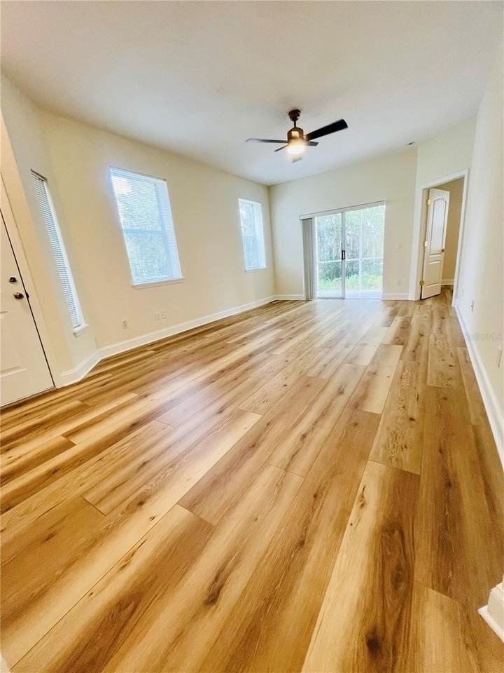 1920 Heron Cove Dr #1920 - Photo 3 of 17