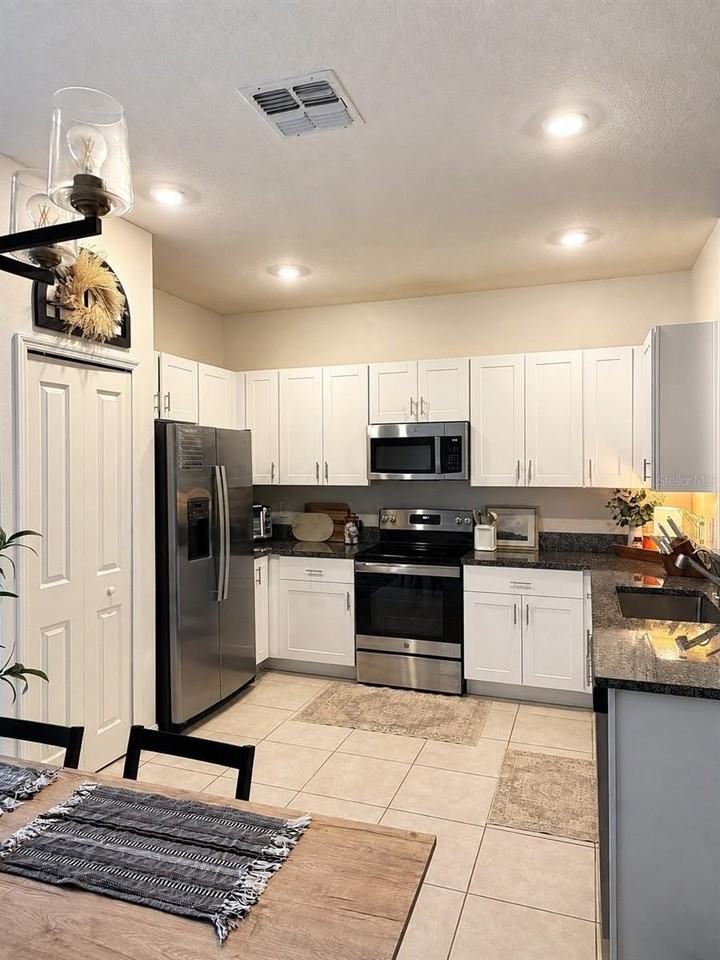 21161 Threadfin Way - Photo 3 of 25