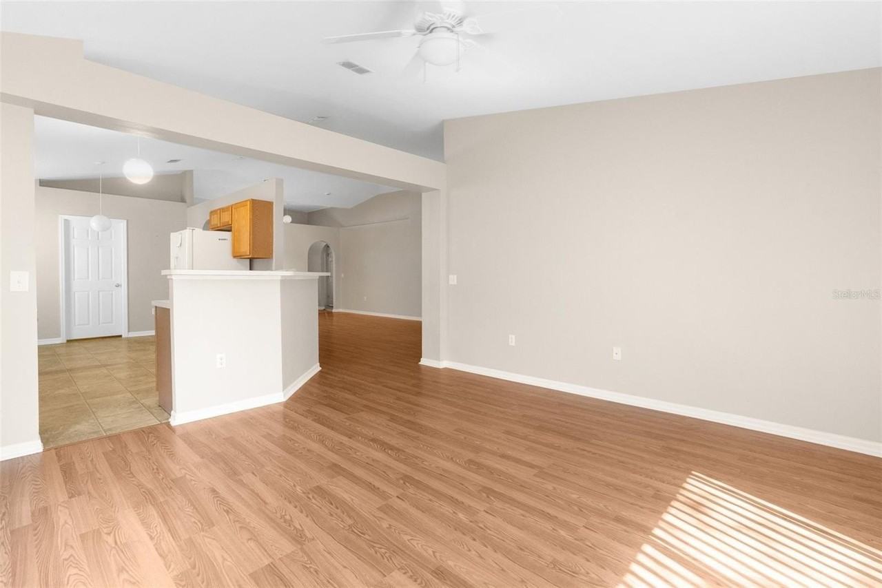3220 Bellericay Ln - Photo 7 of 25
