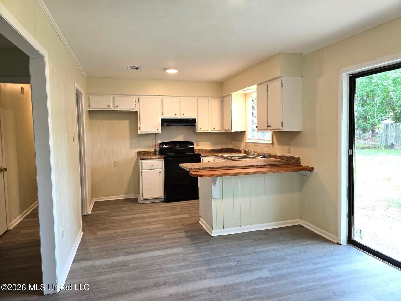 2605 Samuel St - Photo 6 of 13