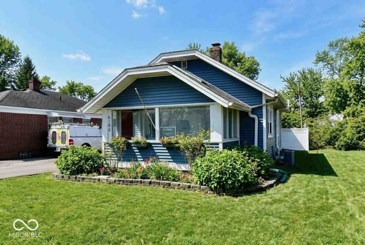 6186 Evanston Avenue - Photo 4 of 30