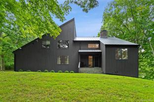 25 Cross Pond Rd - Photo 1 of 1