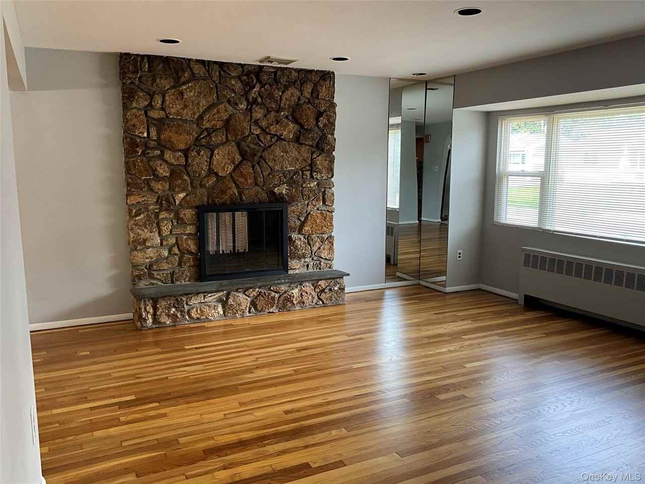 195 Central Park Rd - Photo 6 of 25