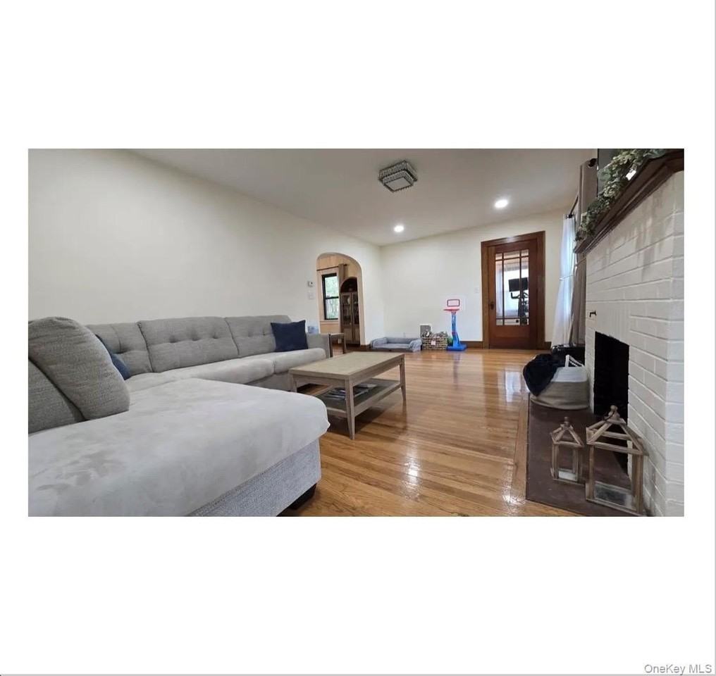 11 Barteau St - Photo 3 of 9