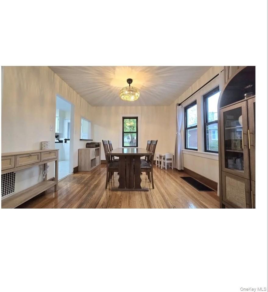 11 Barteau St - Photo 4 of 9