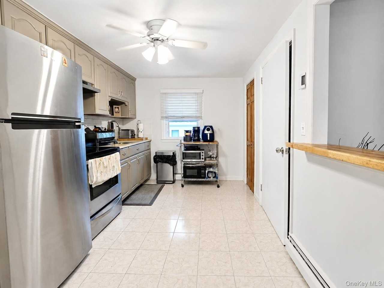 100 Lee Ave #2ndFL - Photo 6 of 25