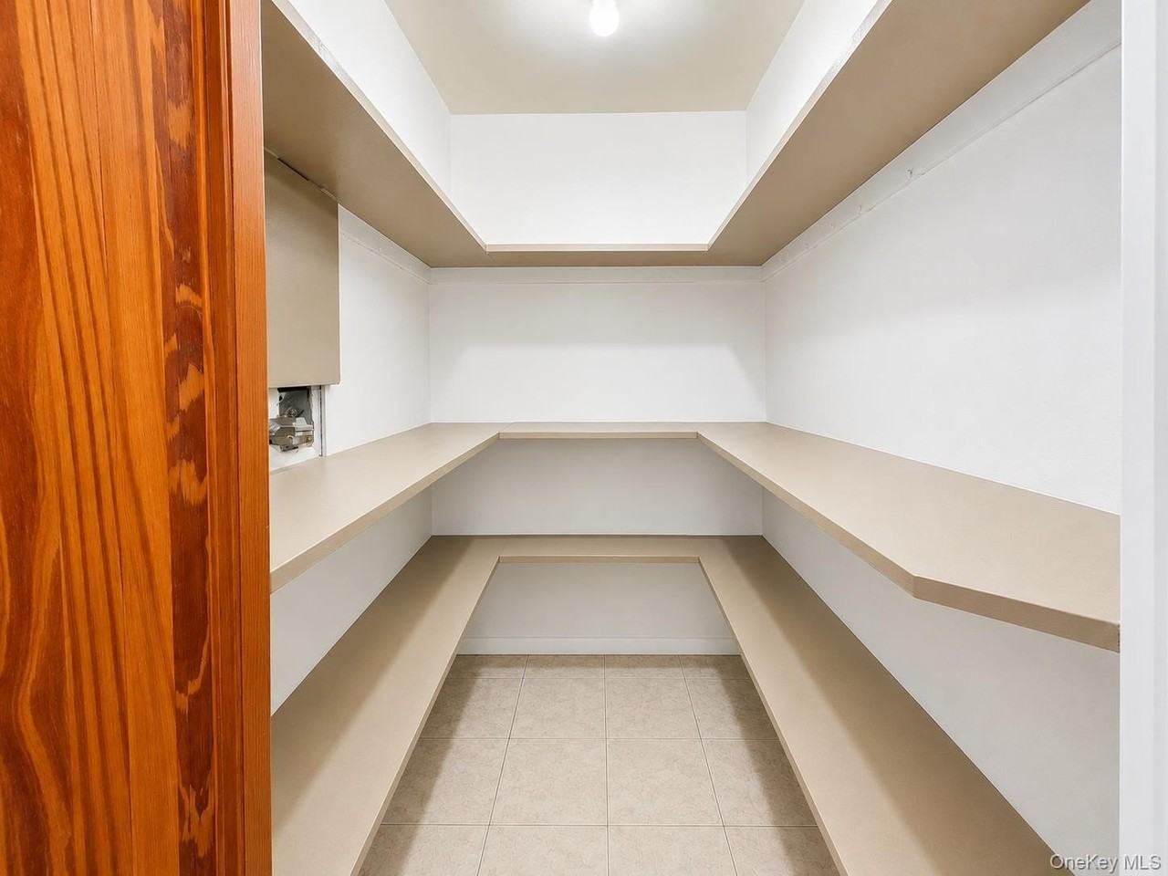 100 Lee Ave #2ndFL - Photo 7 of 25