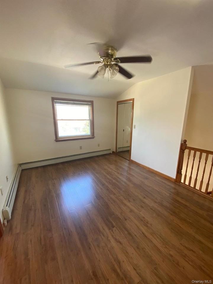 23930 87th Ave #2FL - Photo 3 of 10