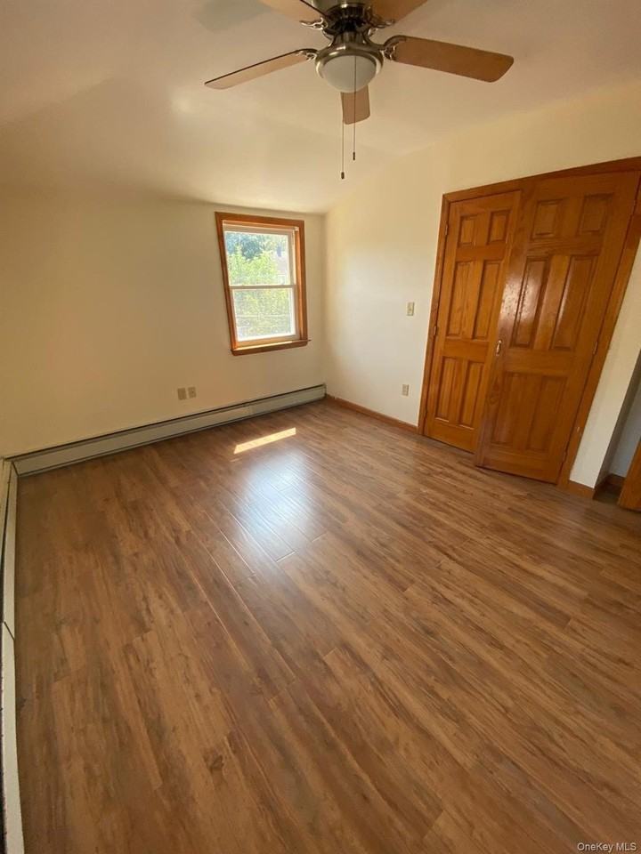 23930 87th Ave #2FL - Photo 7 of 10