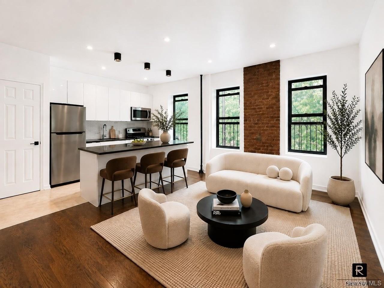 262 Quincy St #2 - Photo 4 of 18