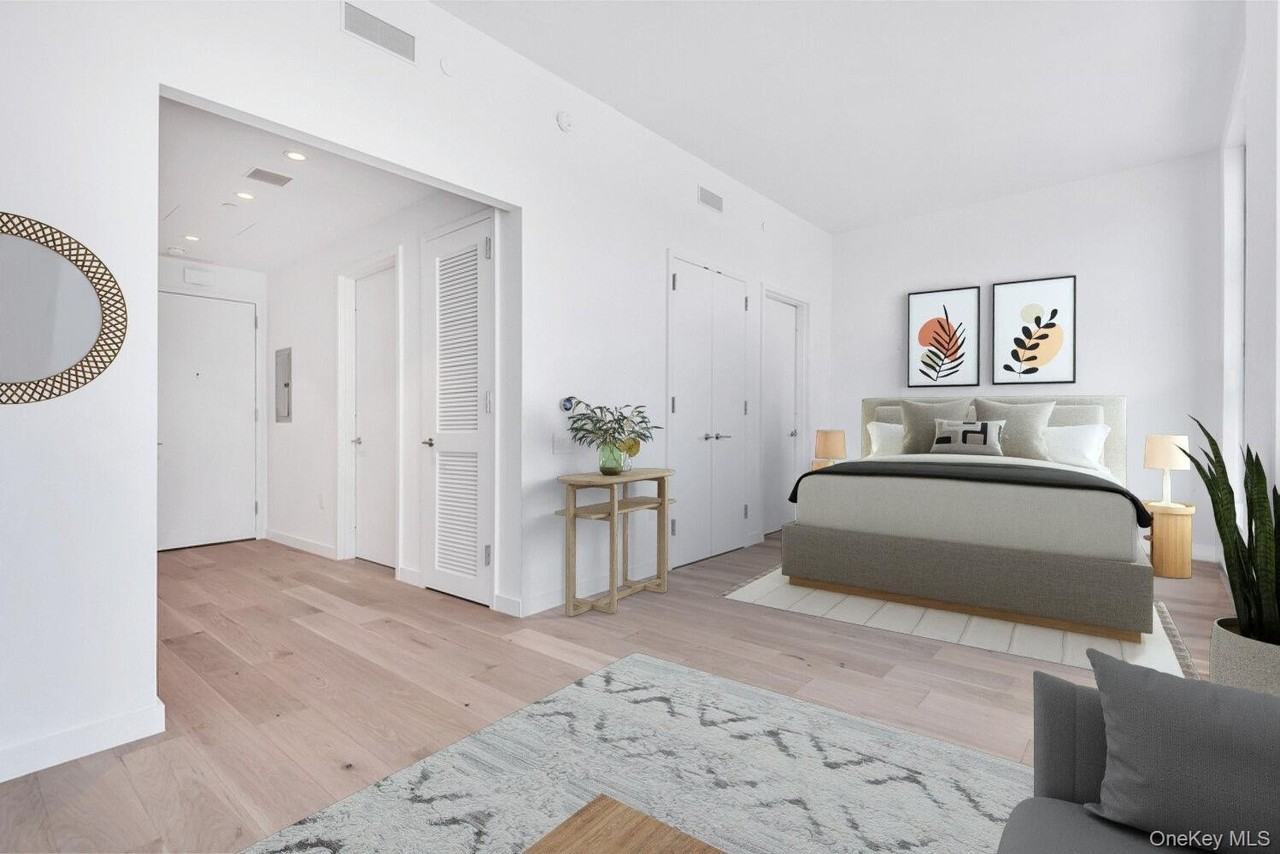 29 Huron St #4HW - Photo 3 of 12