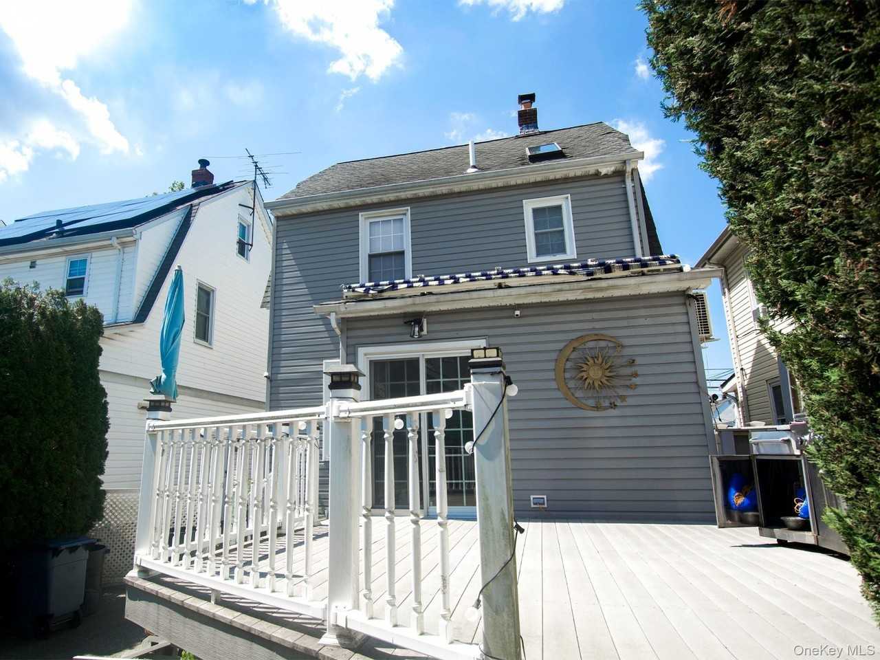8903 249th St - Photo 4 of 8