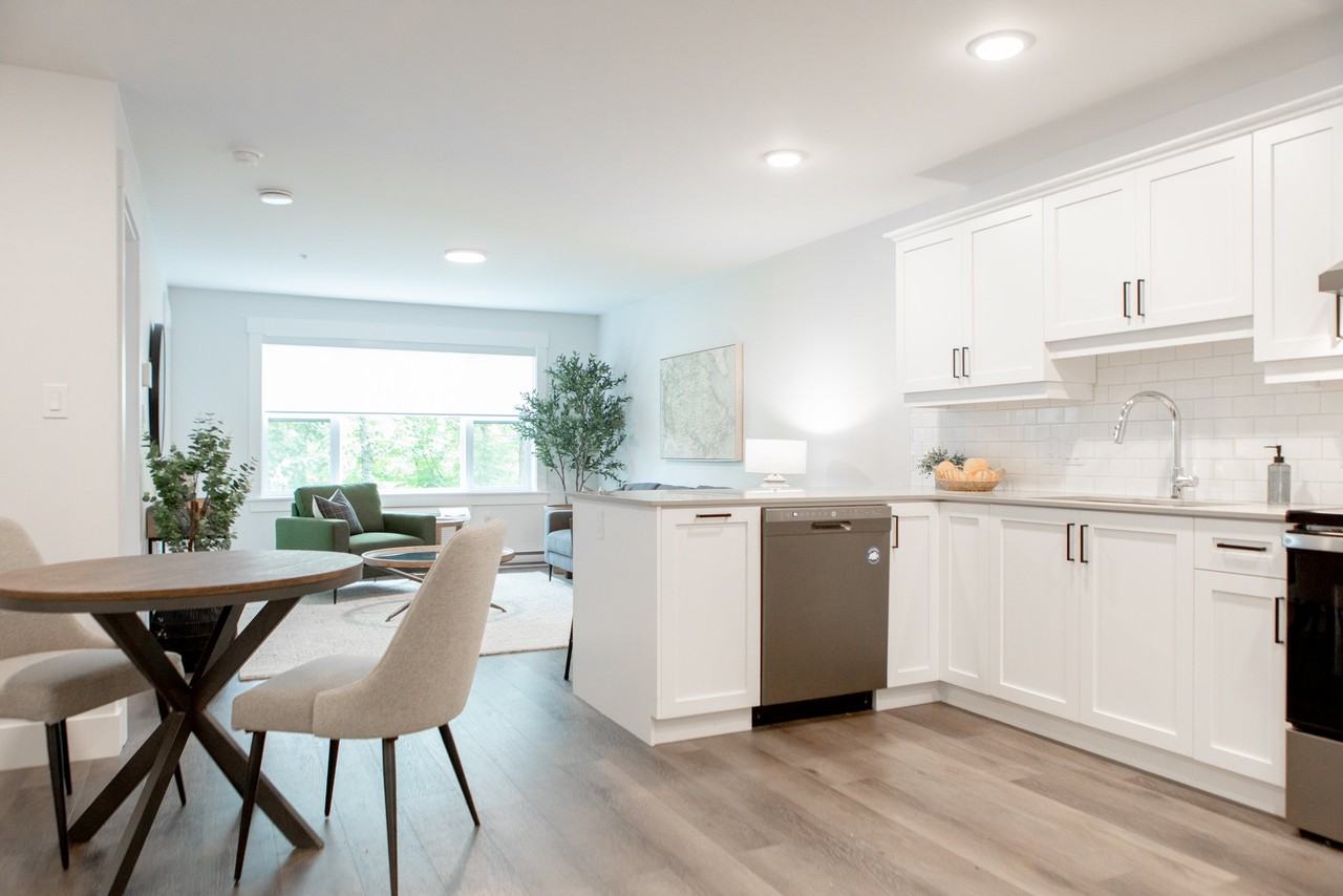 49 Forest Hill Road #410 - Photo 3 of 16