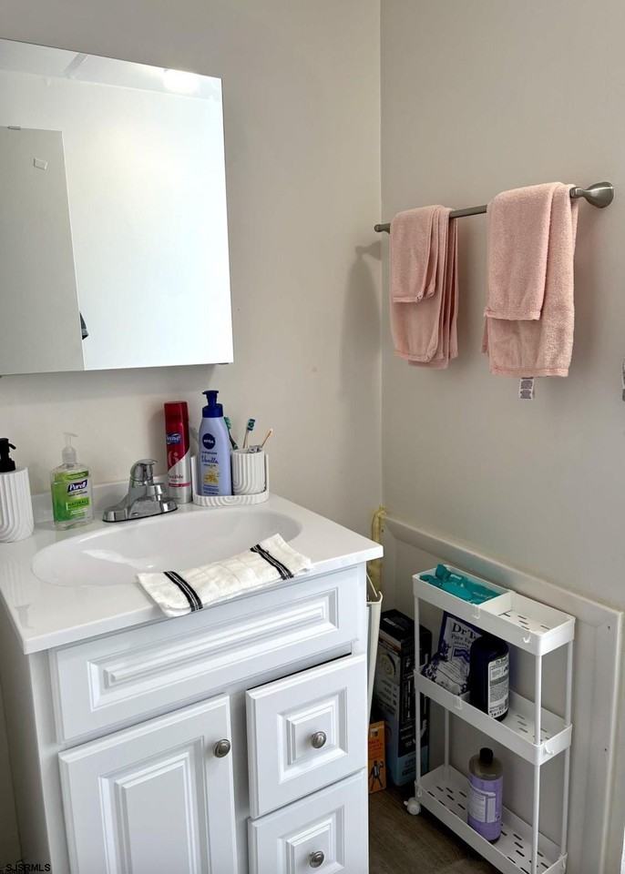 1 S Newport Ave - Photo 7 of 13