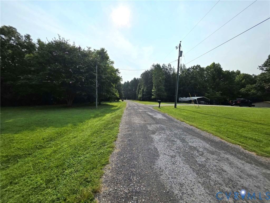21500 Runaround Ln - Photo 4 of 23