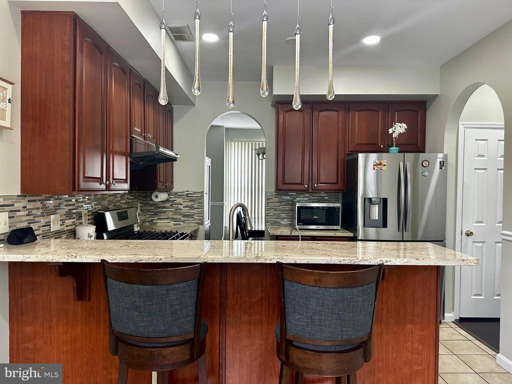 25 Knight Dr - Photo 4 of 34