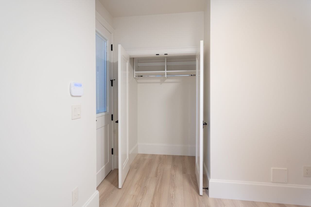 5770 Kitchener Street - Photo 4 of 19