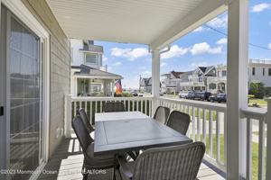 featured image of 110 11th Ave #1stFL