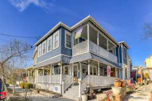 featured image of 69 Franklin Ave #2
