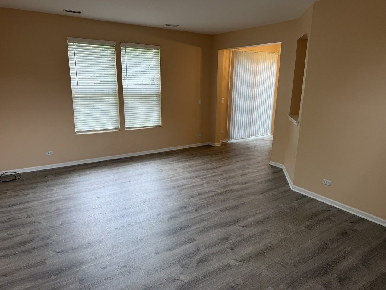 3140 Ollerton Ave - Photo 5 of 16