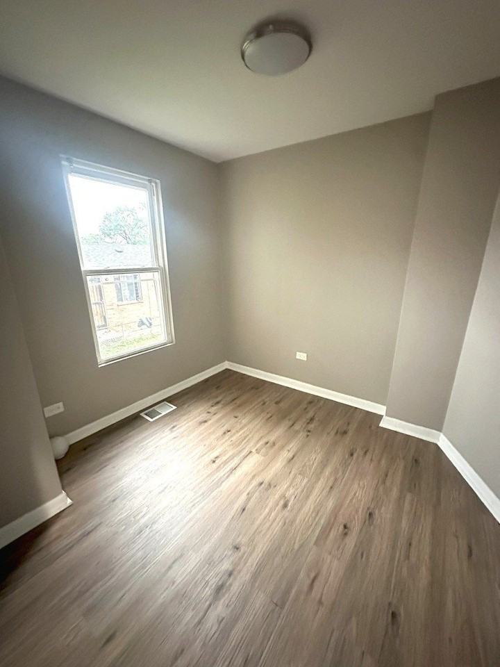 1201 W 110th Pl #1 - Photo 5 of 12