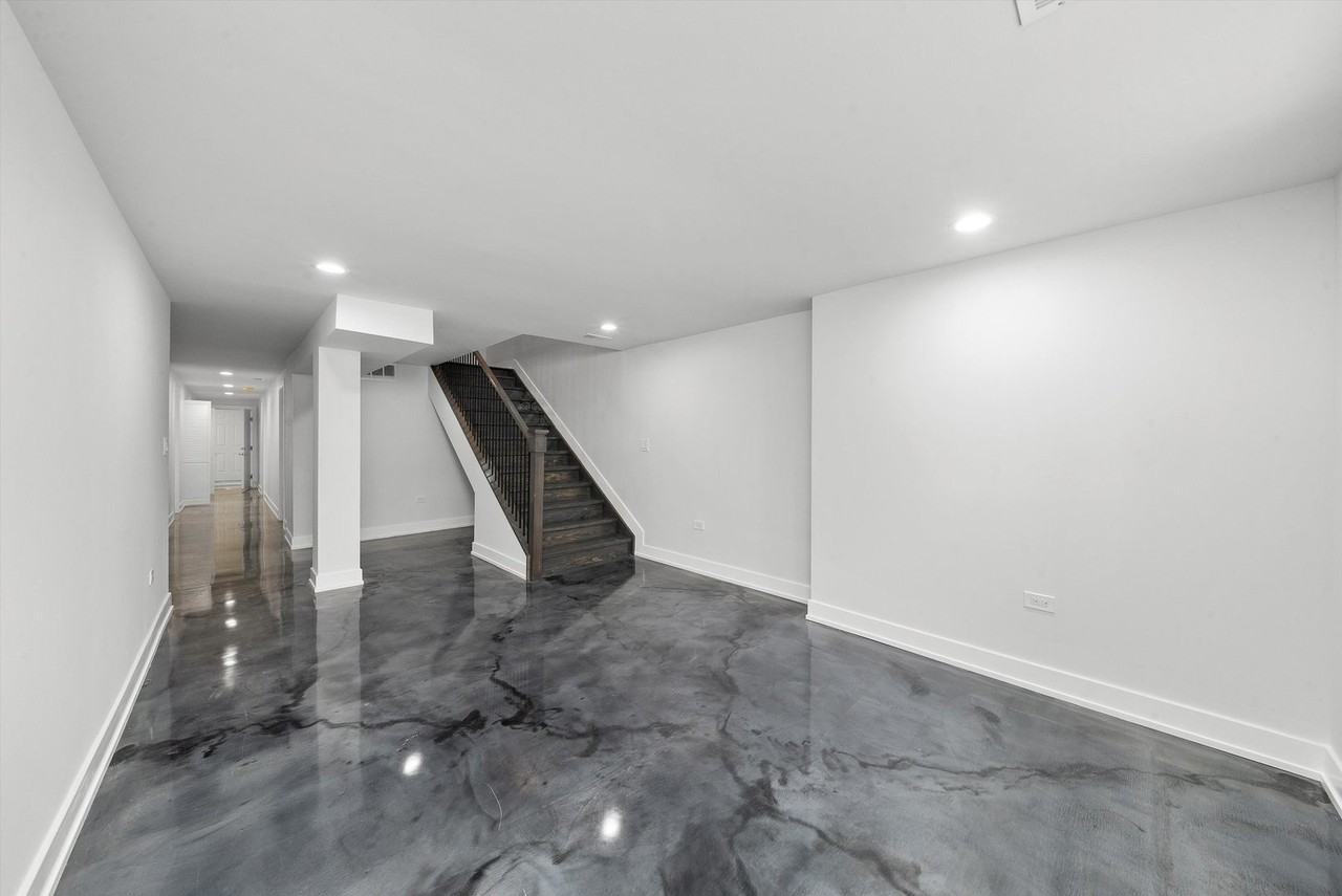 1010 S Mason Ave - Photo 7 of 24