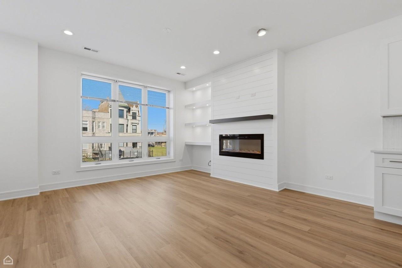 4841 S Prairie Ave #3 - Photo 7 of 26