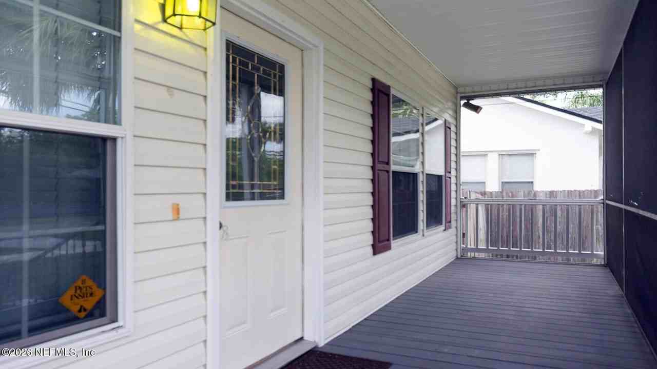 3237 Mayflower St - Photo 4 of 27