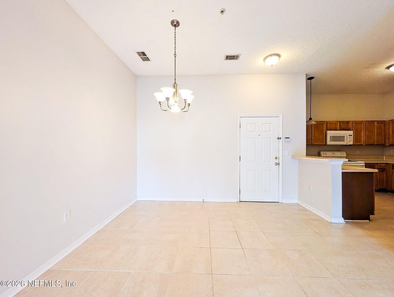1423 Manotak Point Dr #102 - Photo 4 of 10