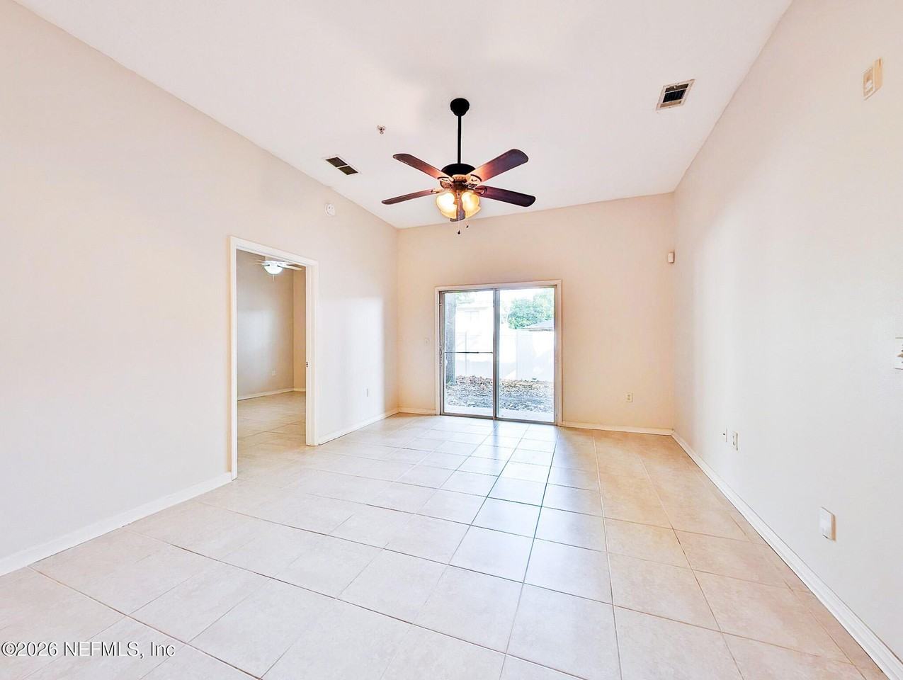 1423 Manotak Point Dr #102 - Photo 6 of 10