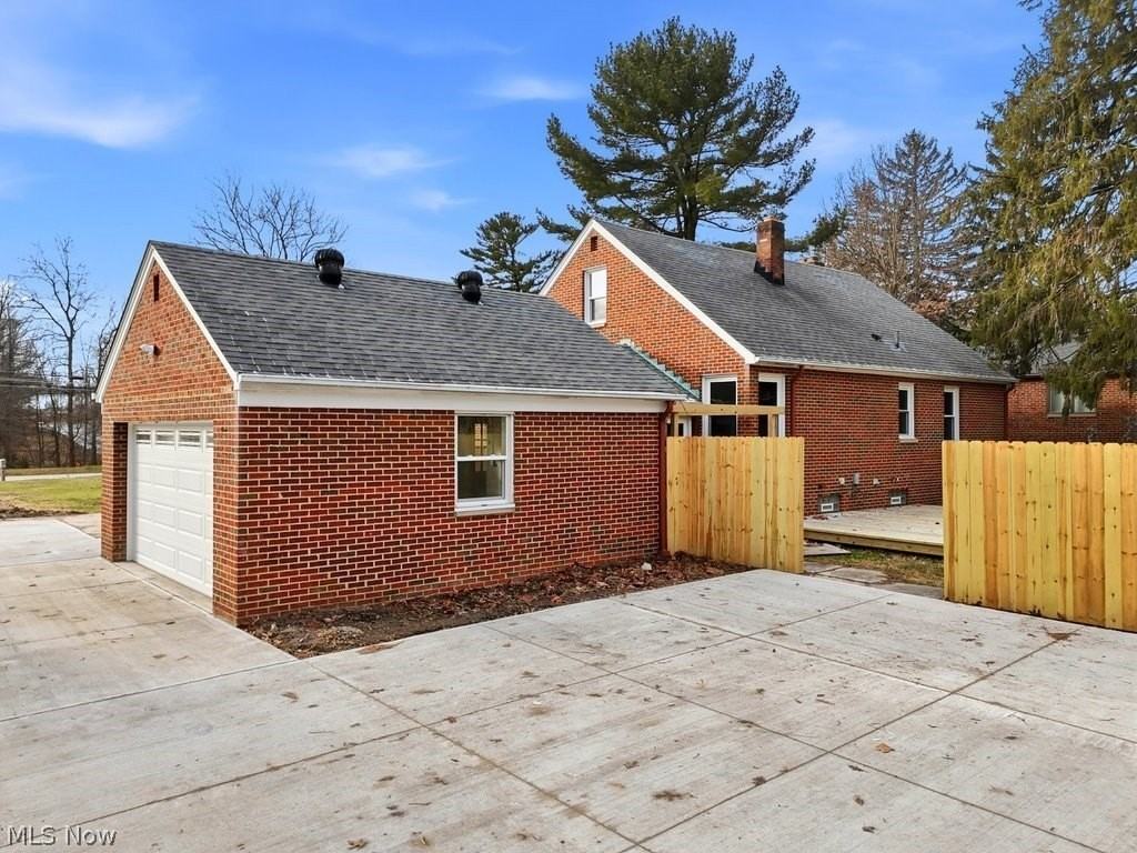 6119 E Sprague Rd - Photo 7 of 45