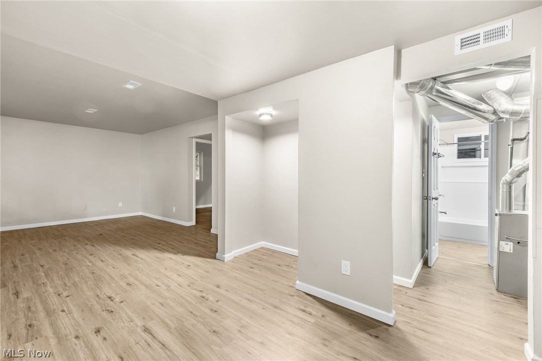 167 N Seiberling St #DOWN - Photo 4 of 24