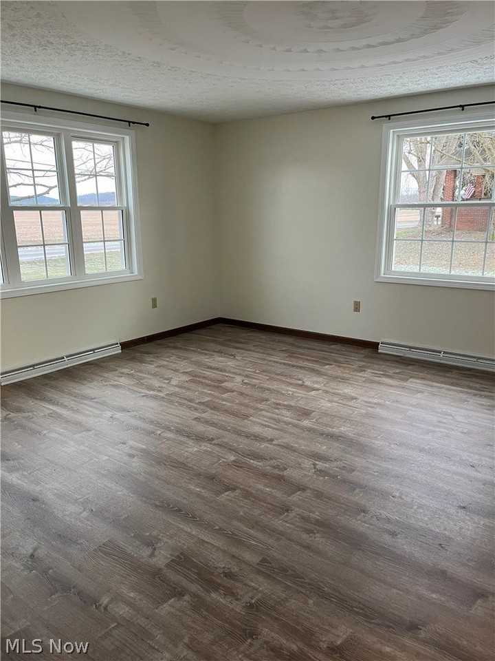 3254 Boltz Rd Se - Photo 2 of 12