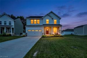 featured image of 704 Maple Hollow Ct