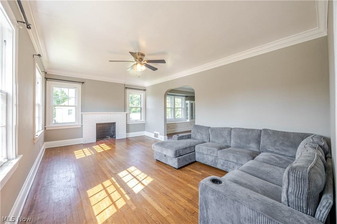 3631 Rolliston Rd #UP - Photo 5 of 32